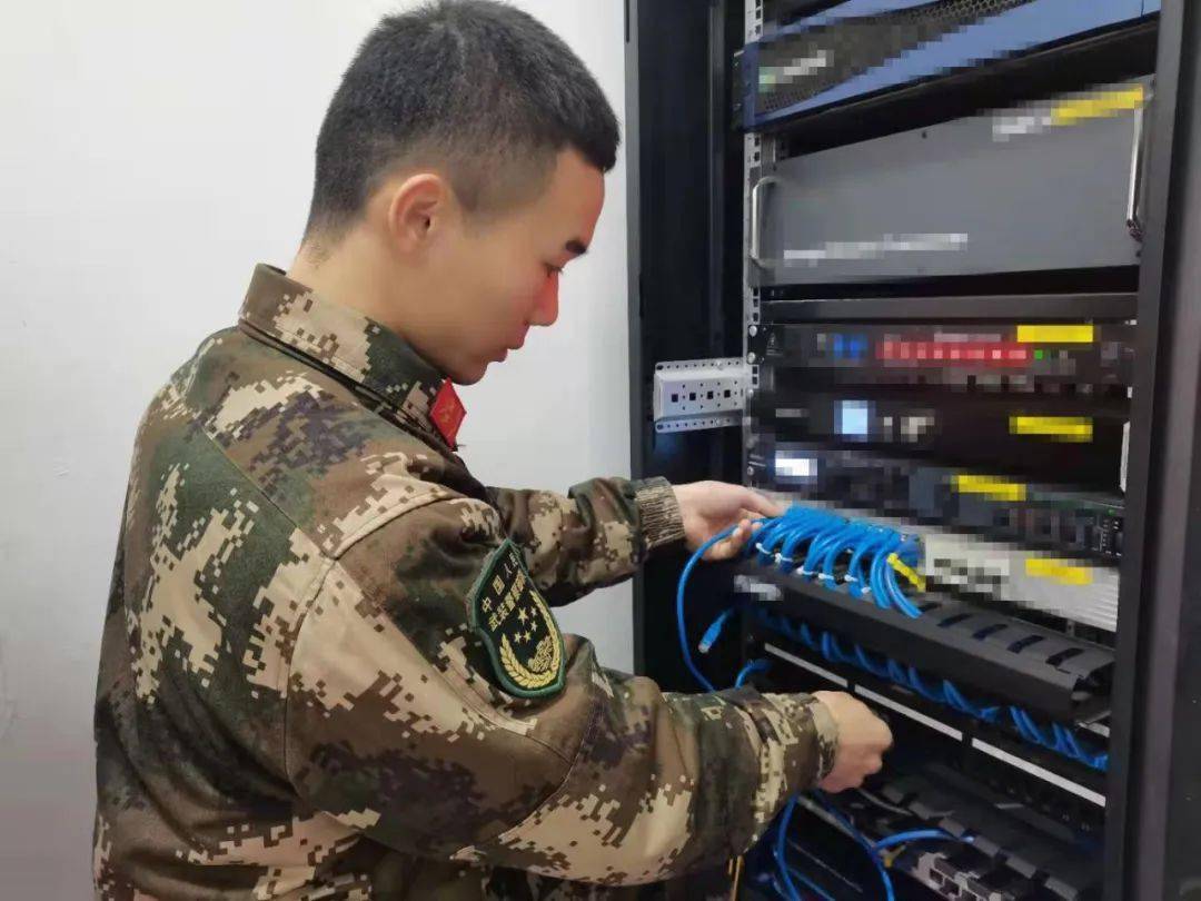 深夜守护 网络安全与通讯保障的紧急时刻